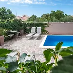 Casa Franka Brodarica (Sibenik-Knin)