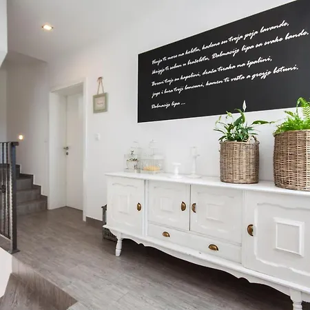 דירה Casa Franka *