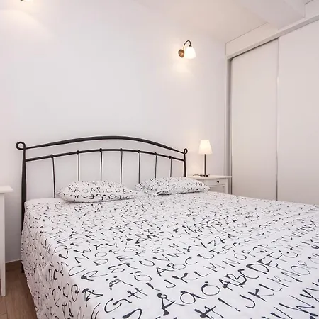 Apartment Casa Franka *