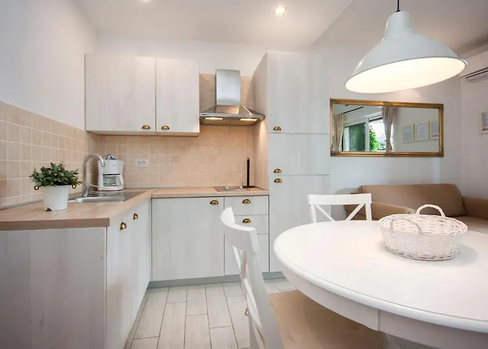 Casa Franka Brodarica (Sibenik-Knin)